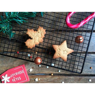 Emporte-pièce en inox de Noël : houx de Noël 7.5 cm - Birkma