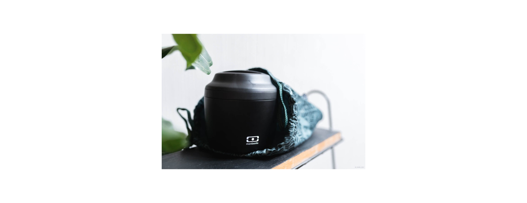 Bento Isotherme 550 ml MB Element noir onyx - Monbento