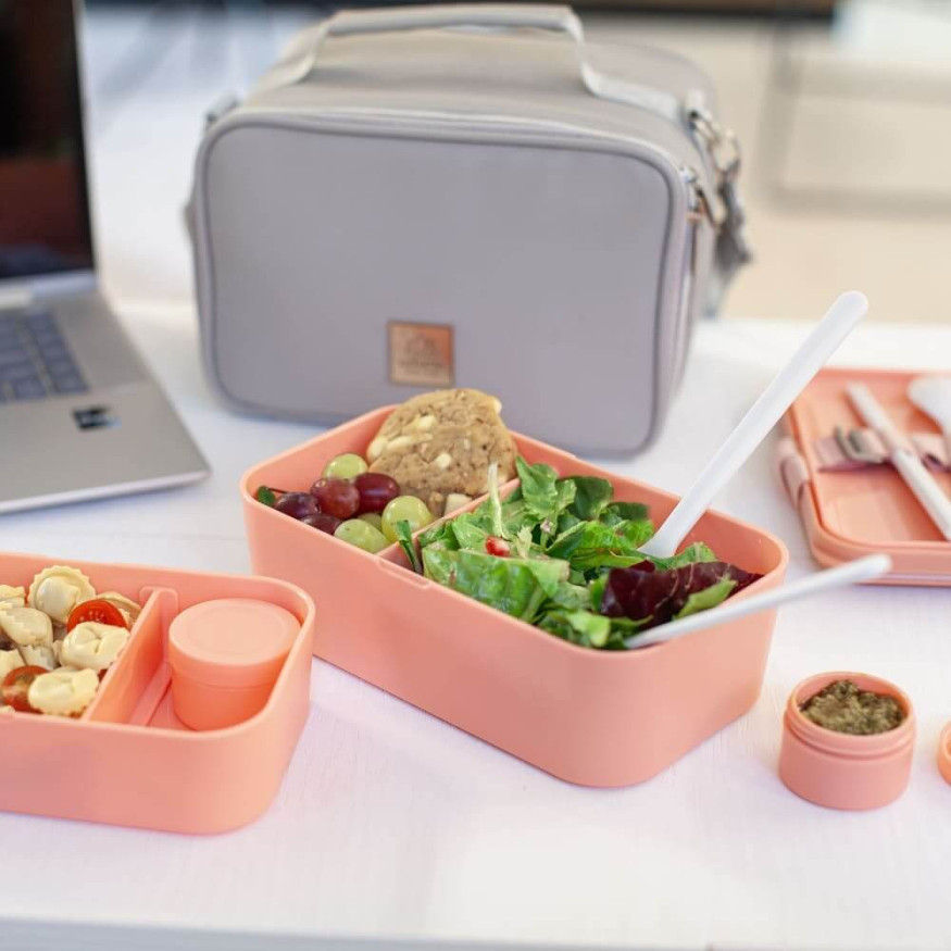 Bento encastrable avec 2 pots et couverts 1,5L rose - Umami