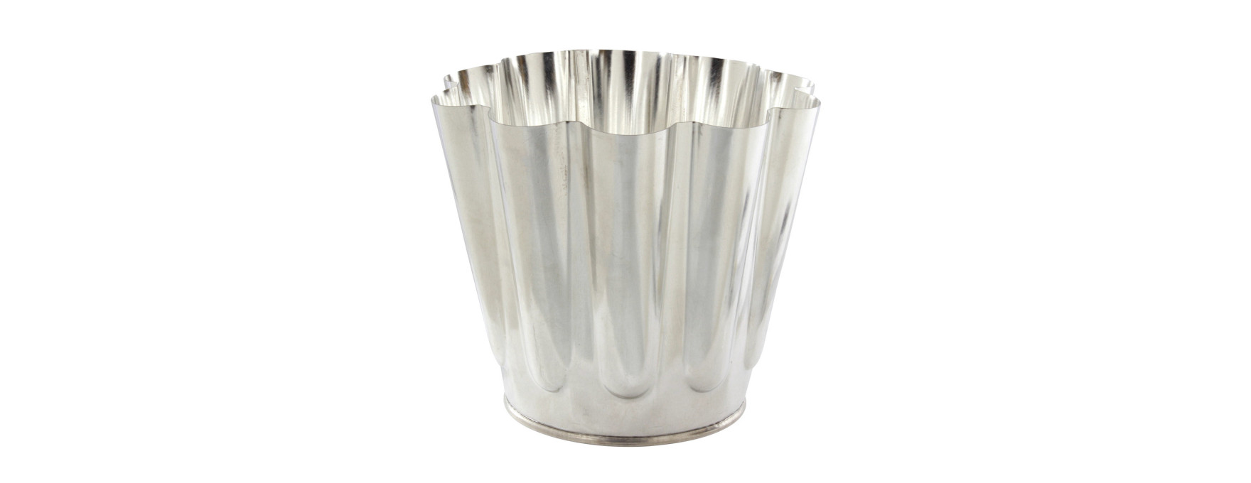 Moule à gâteau battu en fer blanc 16 cm 8/10 parts - Matfer