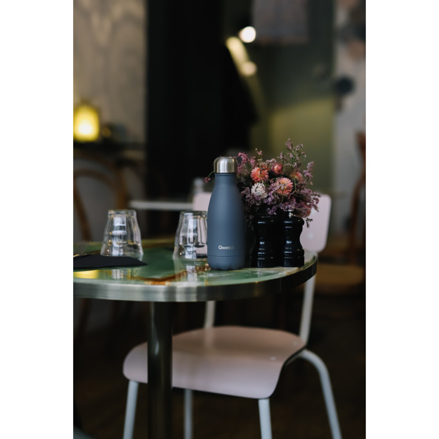 Bouteille isotherme inox 260 ml Original bleu nuit - Qwetch Bouteille isotherme inox 260 ml Original bleu nuit - Qwetch