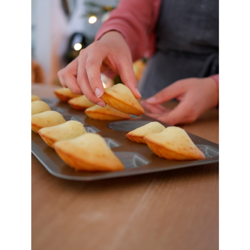 Moule 12 madeleines anti adhérent 39 cm - Alice Délice