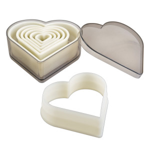 7 emporte-pièces coeur lisse en nylon de 2 à 11 cm hauteur 3