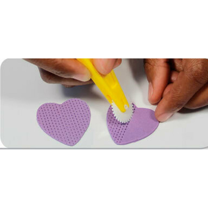 Roulette en plastique 3 motifs : idéal pour les modelages et