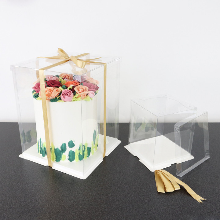 Boîte à gâteaux vitrine Crystal avec ruban doré : 35x35x38cm