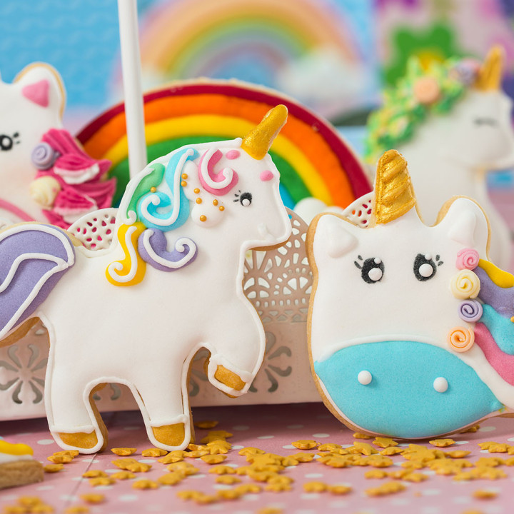 Kit 2 emporte-pièces en plastique : Licorne - Decora