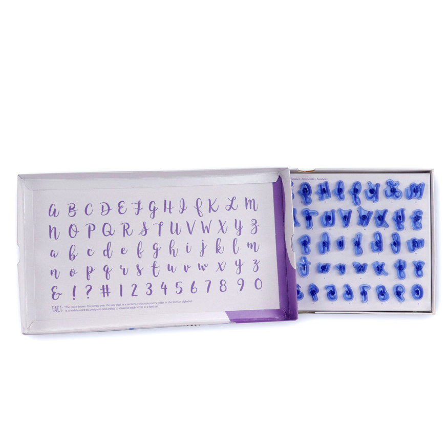 66 emporte-pièces en plastique pour cake design : lettres, c