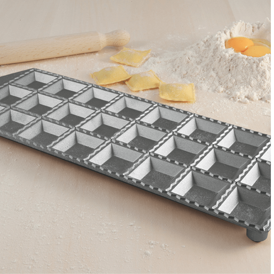 Plaque à 24 raviolis avec rouleau en bois - Alice Délice