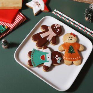 Set biscuit Gingerman Noël : emporte-pièce & décors - PME Set biscuit Gingerman Noël : emporte-pièce & décors - PME