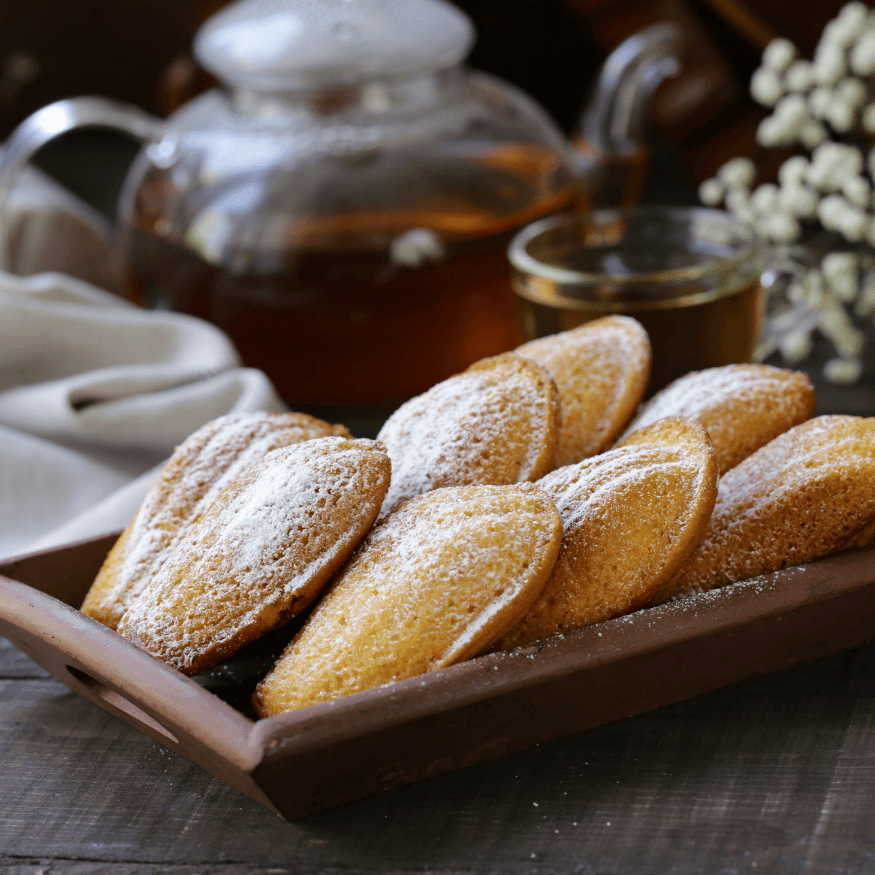 Moule 12 madeleines en fer blanc 40 cm - Alice Délice