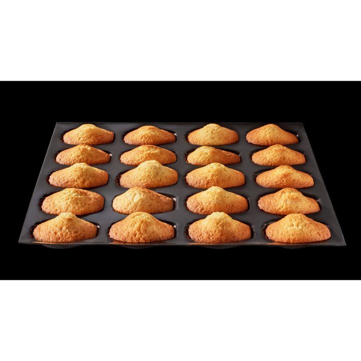 Moule en silicone et tricot de verre 20 madeleines 37 x 30 x