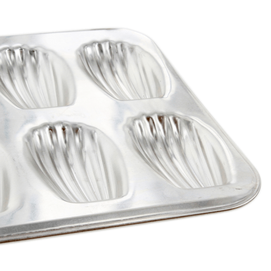 Moule 12 madeleines en fer blanc 40 cm - Alice Délice