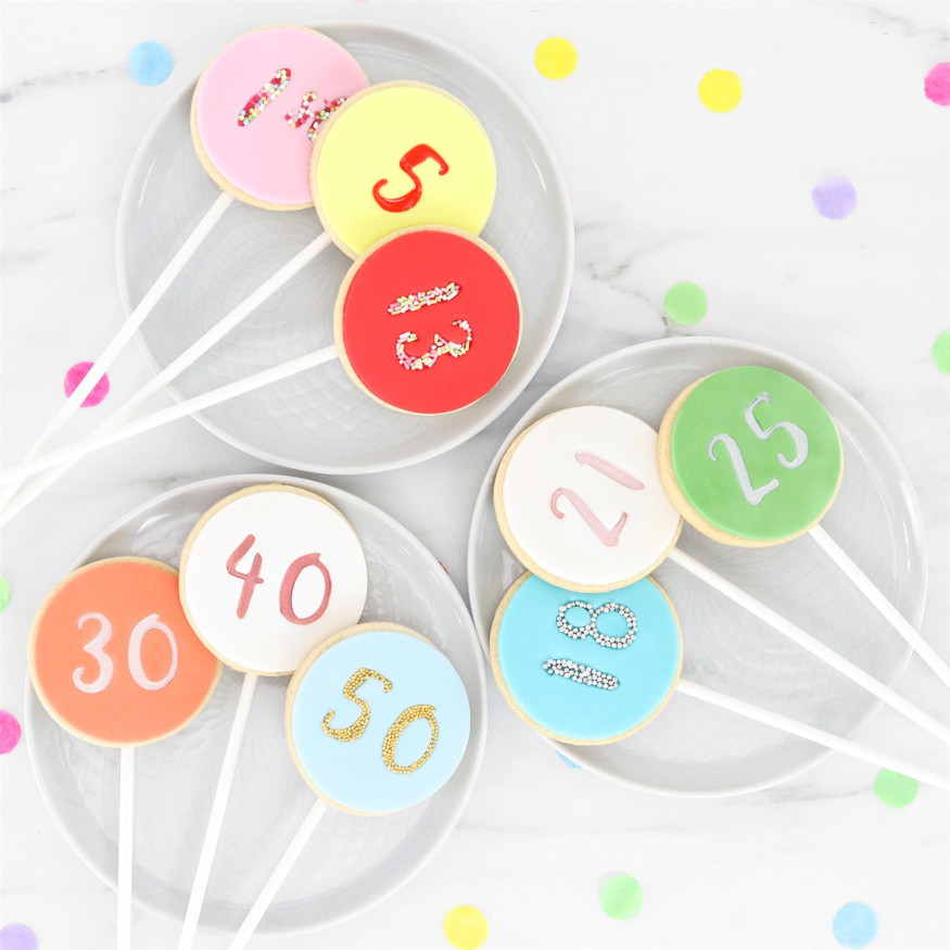 31 emporte-pièces en plastique pour cake design : chiffres e