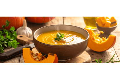 Velouté de courge rôtie, châtaignes & pointe de crème