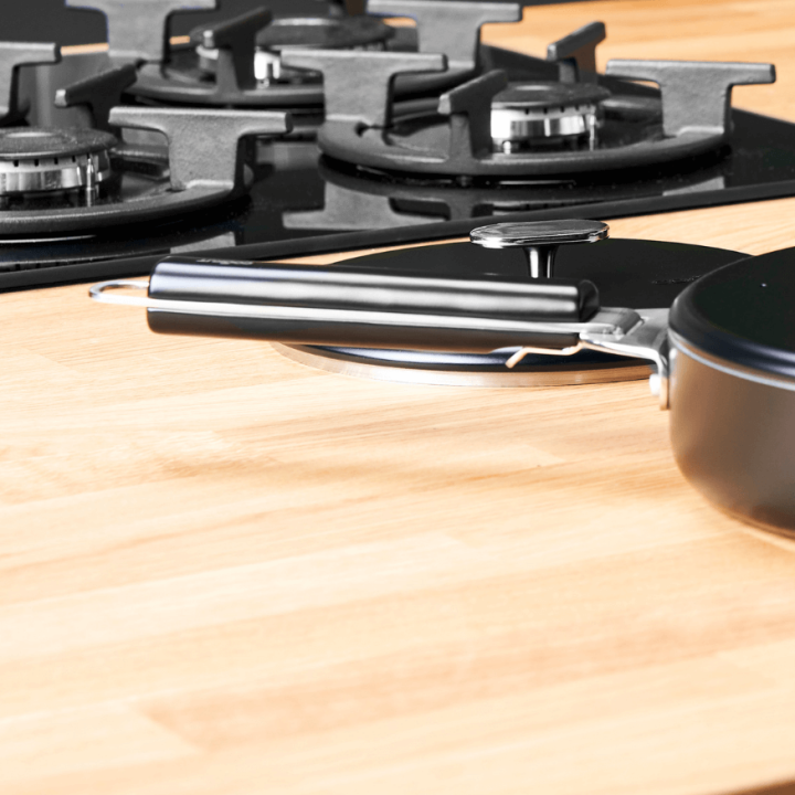 Sauteuse inox 28 cm La Merveilleuse Cookut graphite + livre offert