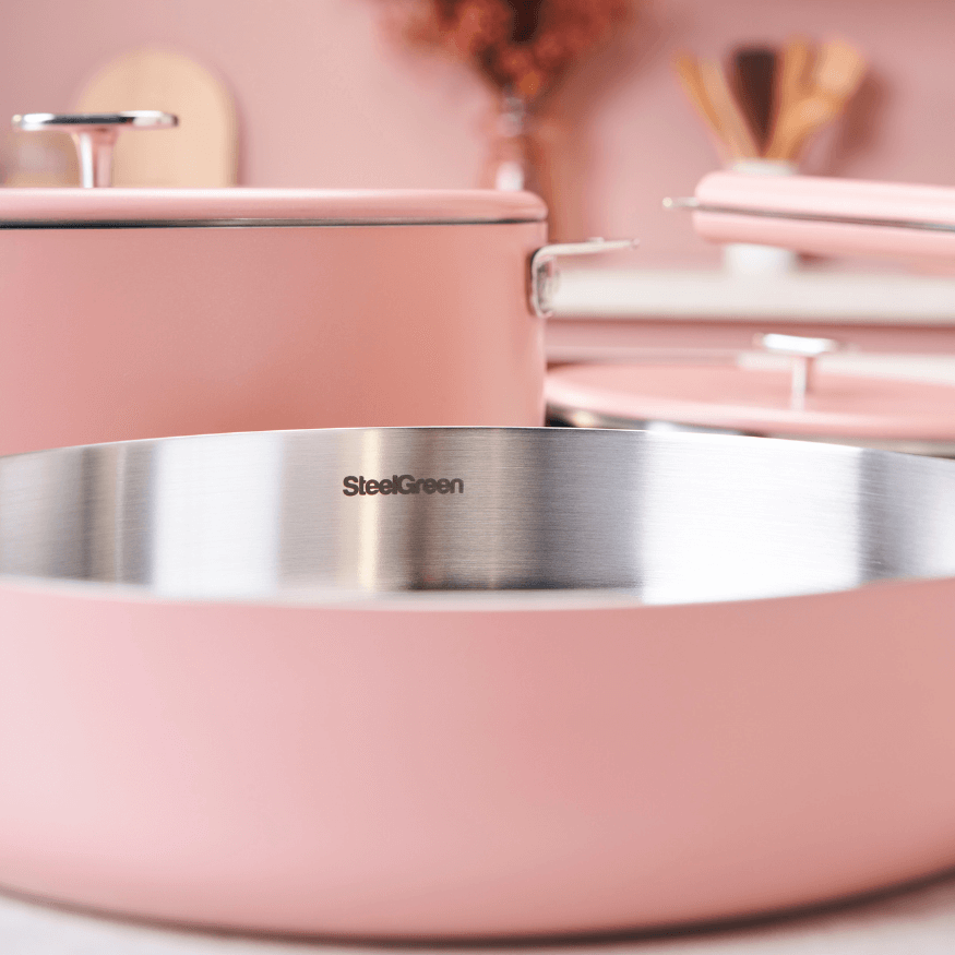 Sauteuse inox 28 cm La Merveilleuse guimauve Cookut + livre offert