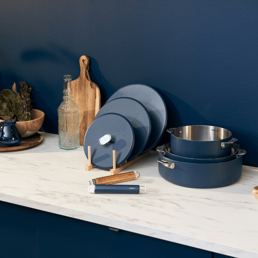 Sauteuse inox 28 cm La Merveilleuse Cookut myrtille + livre offert