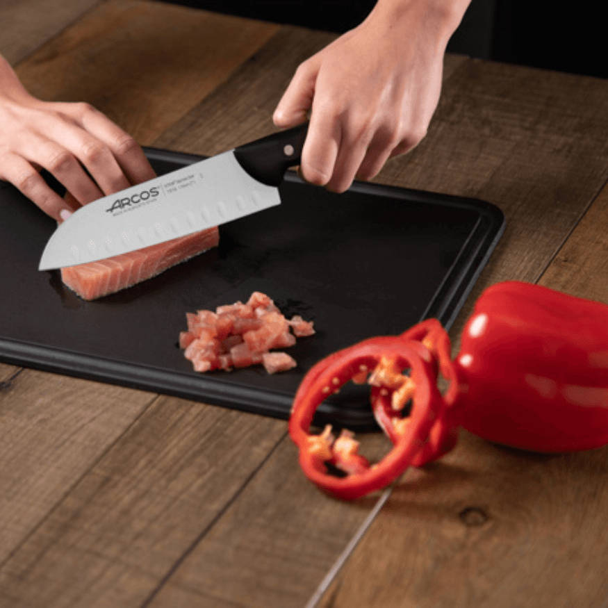 Couteau Santoku 17 cm Maître – Arcos | Précision et polyvalence