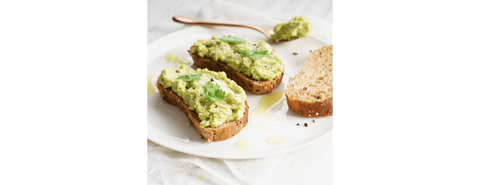 Guacamole aux petits pois, feta & basilic