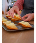 Moule 12 madeleines anti adhérent sans PFAS - Alice Délice