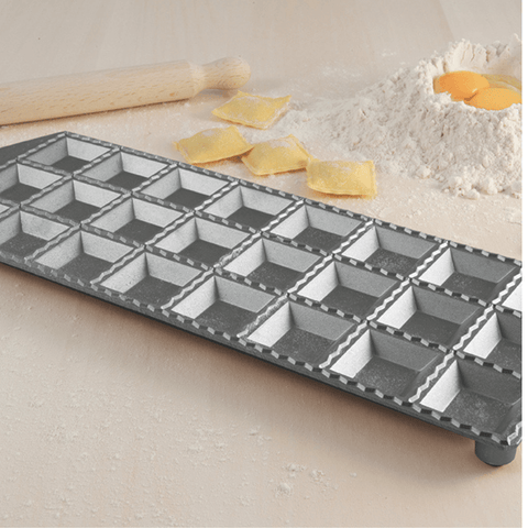 Plaque à 24 raviolis avec rouleau en bois - Alice Délice