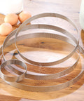 Cercle à tarte en inox perforé 4/6 parts 20,5 cm - Alice Dél