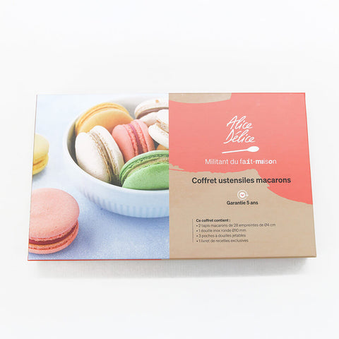 Coffret macarons : 2 tapis 28 empreintes macaron, 1 douille