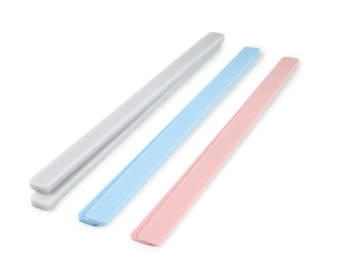 3 sets de baguettes 2. 4 et 8 mm pour étaler la pâte uniform