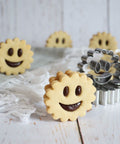 2 emporte-pièces en inox sourire smile - Scrapcooking