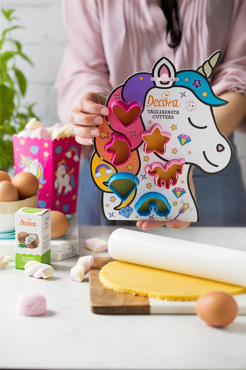 Kit 6 petits emporte-pièces en plastique : Licorne - Décora